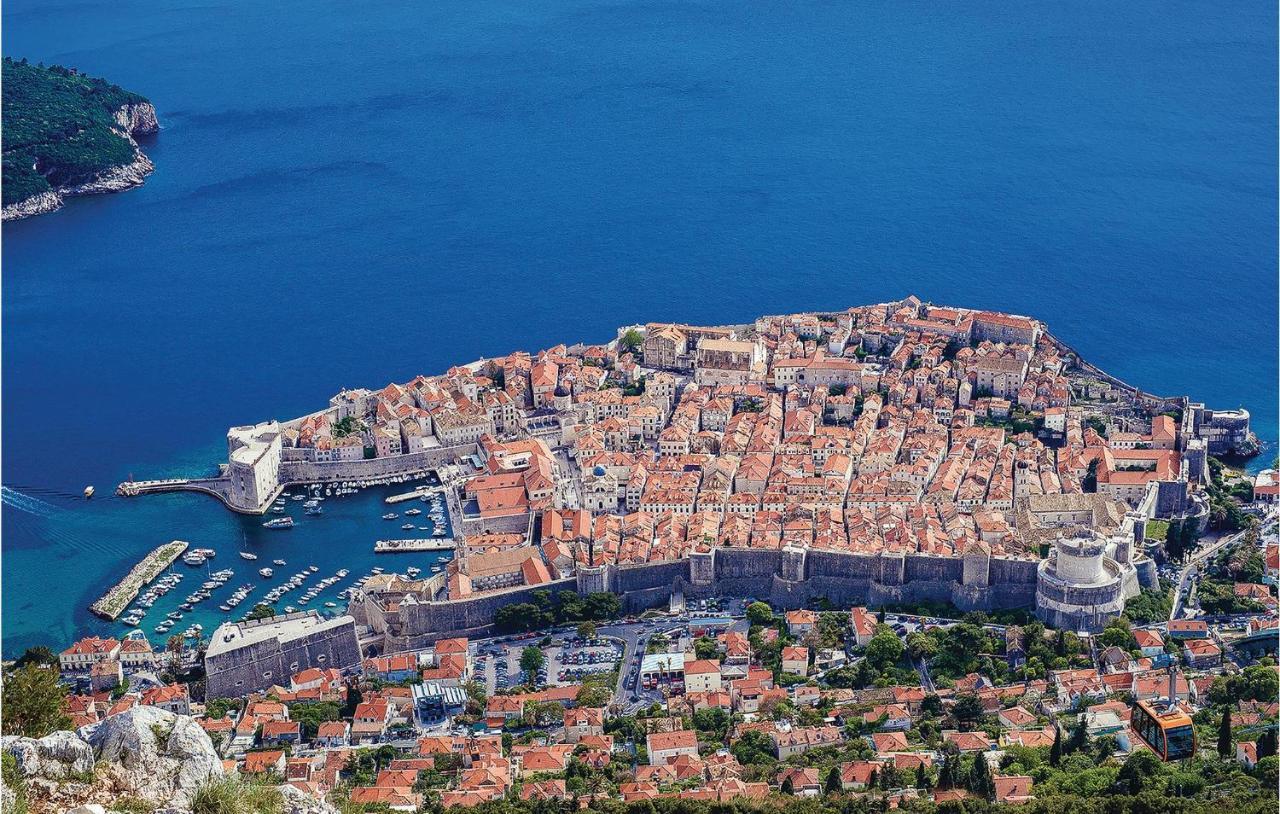 Nice Apartment In Cavtat With Wifi Ngoại thất bức ảnh